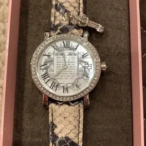Juicy Couture | Accessories | Juicy Couture Rare Fairytale  display picture 2